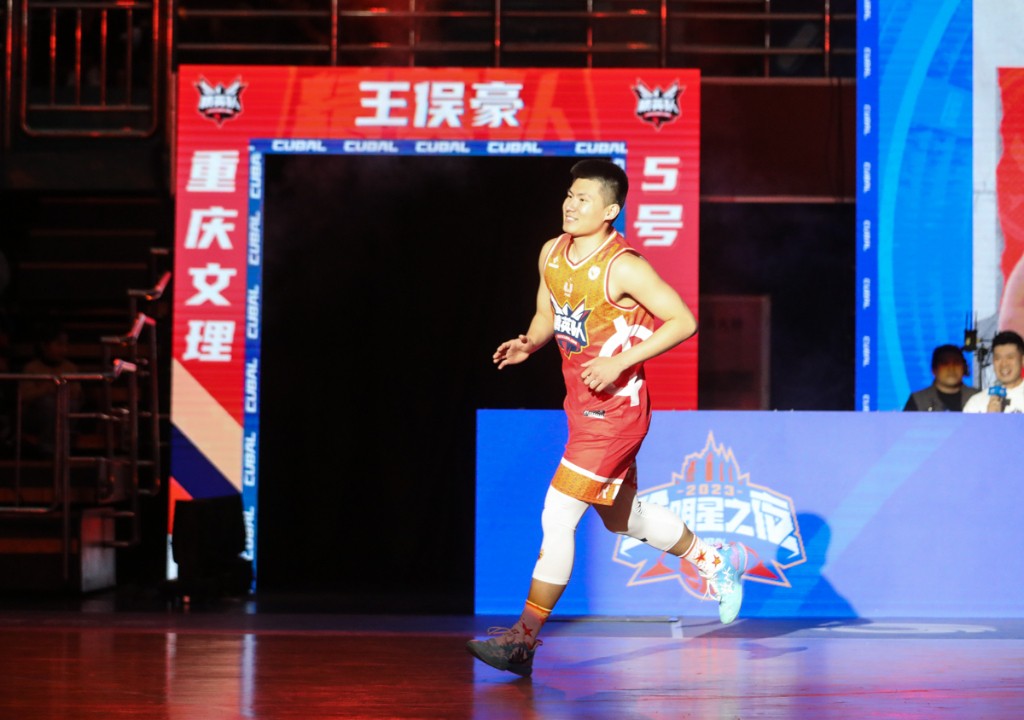 专业控卫如何调整心态应对高强度比赛_1
